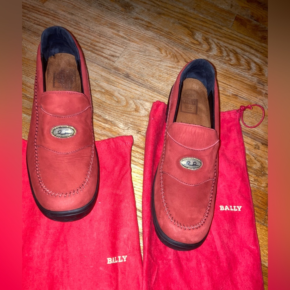 Bally Red Suede Driving Moccasins Reef' 02 Grip Sole 9.5 Like New VTG - Picture 7 of 9